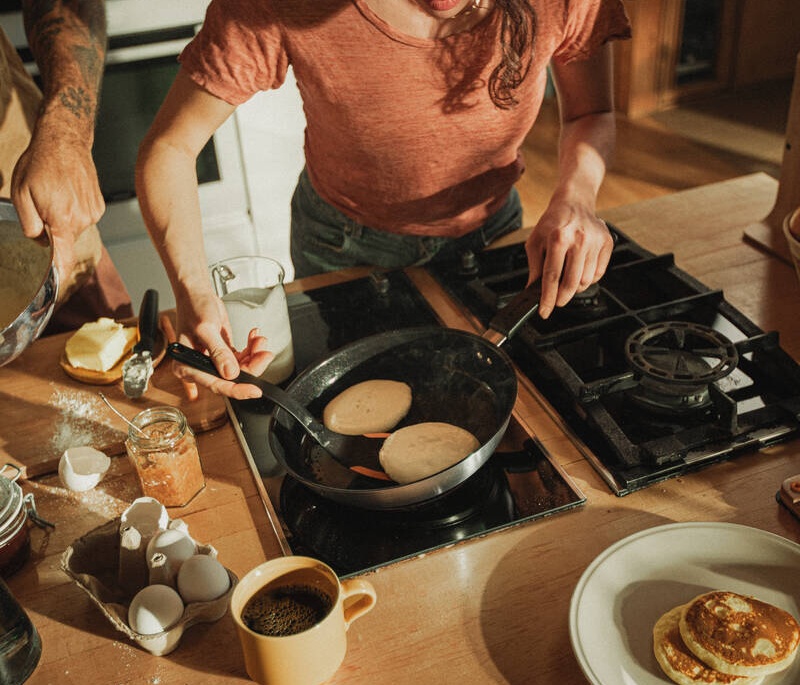 Pánev na smažení Fiskars Functional Form 24 cm