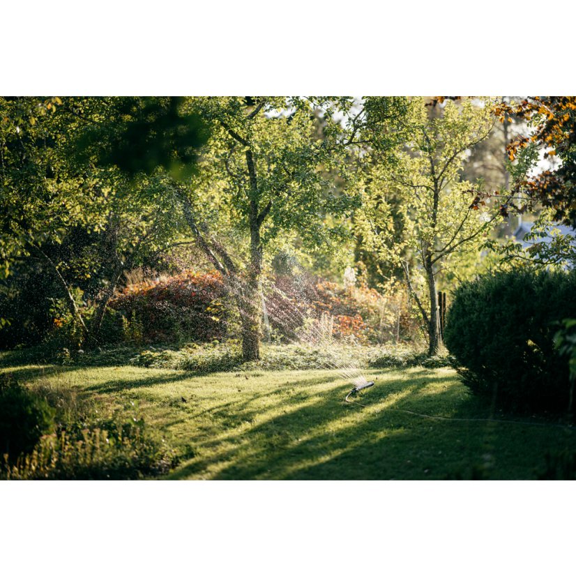 Oscilující zavlažovač Fiskars X-Series M 1070832