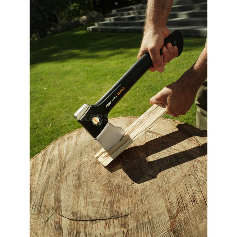 Univerzální sekera Fiskars Ultra U14