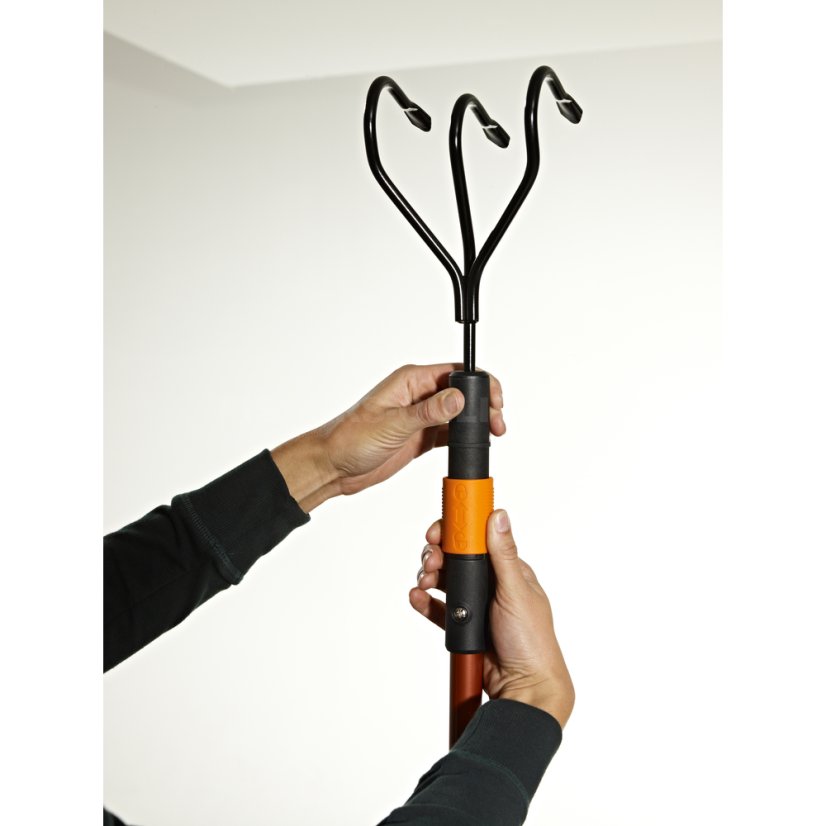 Velký kultivátor Fiskars QuikFit