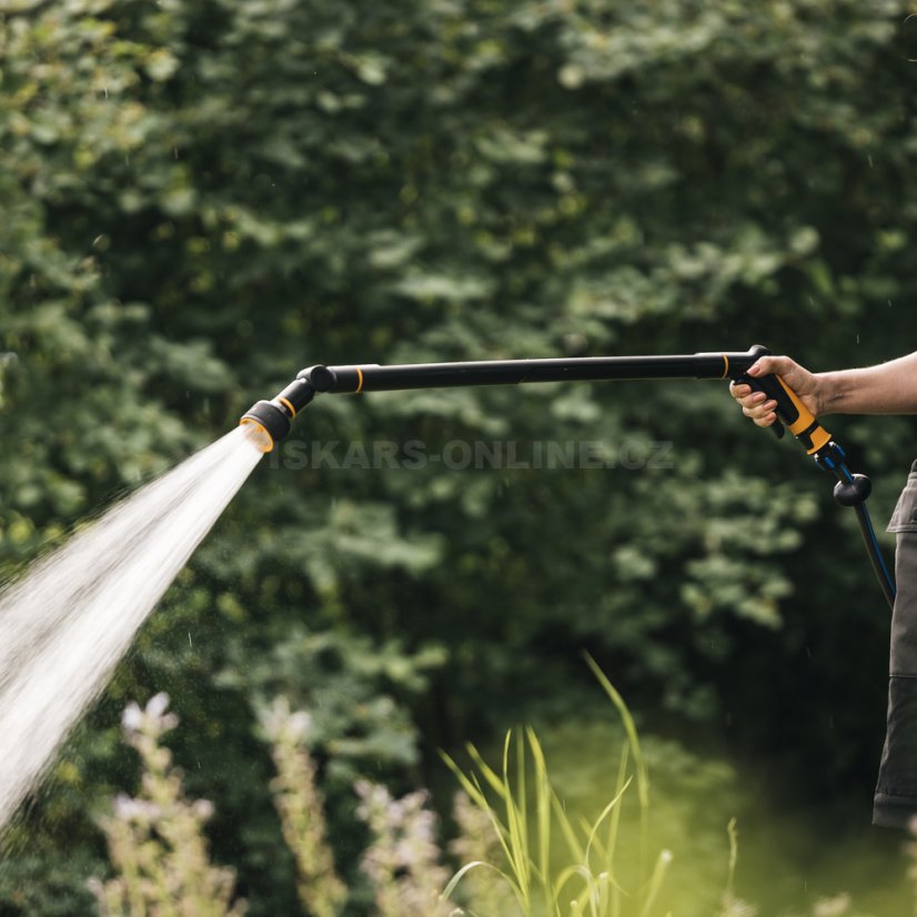 Nastavitelná zavlažovací tyč Fiskars, 3 funkce