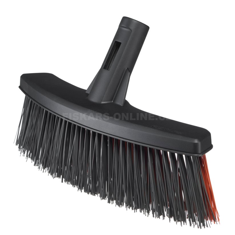 Univerzální koště Fiskars Solid M