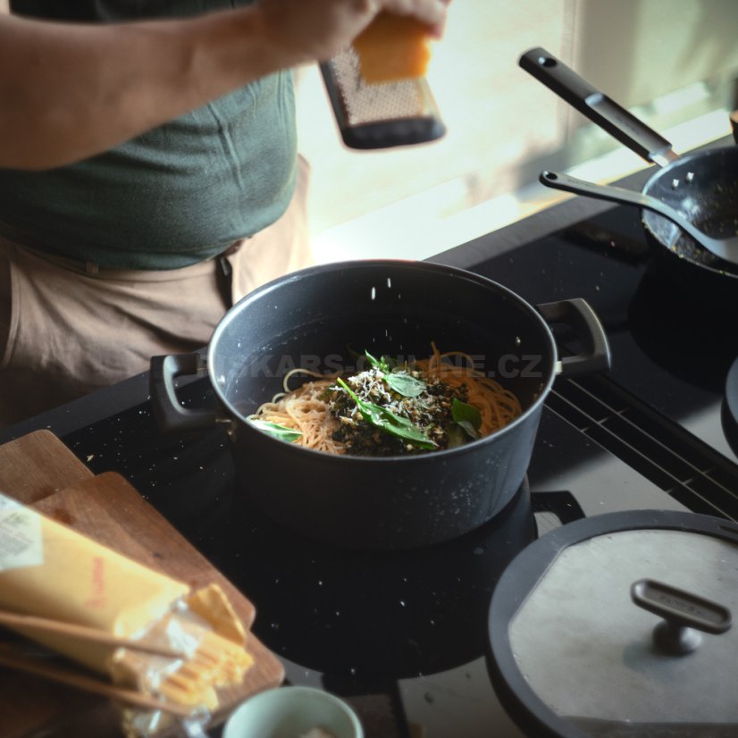 Hrnec Fiskars Hard Face 5,0 l