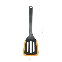 Lopatka na obracení Fiskars Functional Form