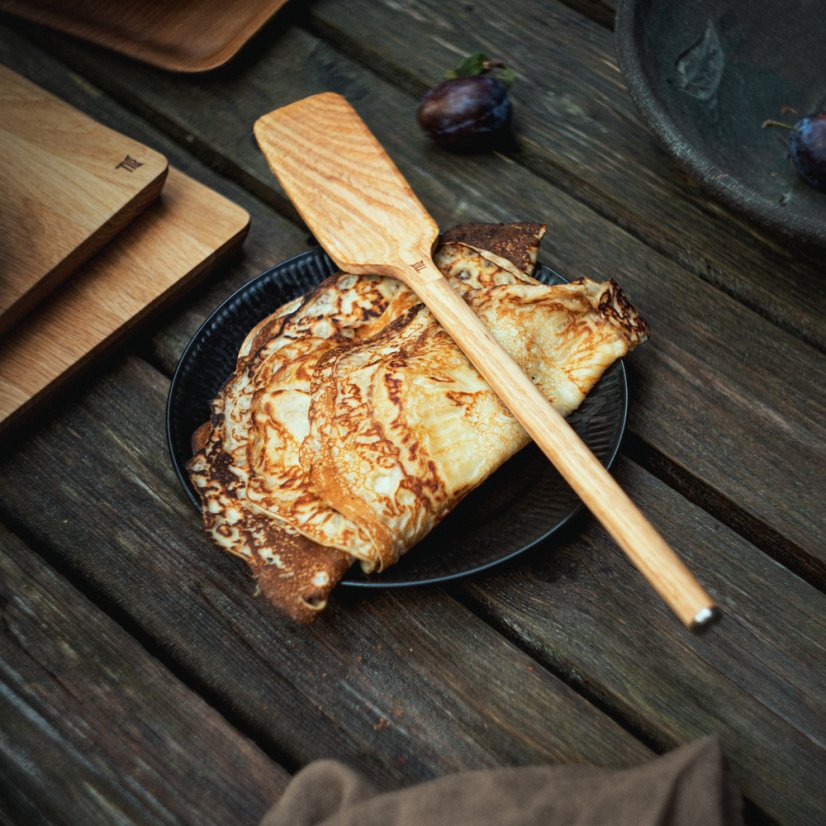 Dřevěná lopatka na grilování Fiskars chef