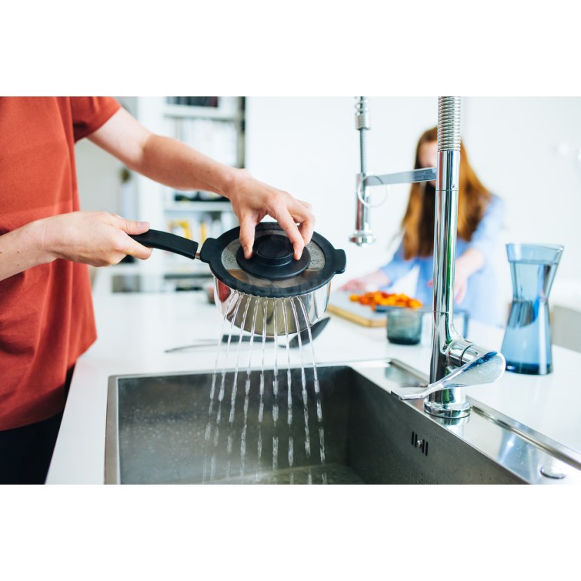 Rendlík Fiskars Functional Form 1,5l