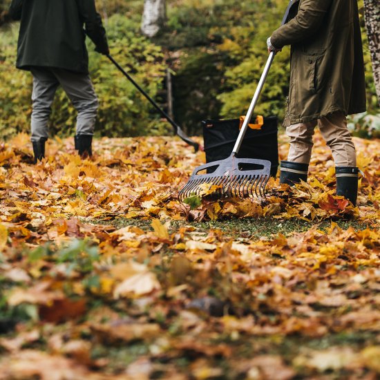 Záhradný kôš Fiskars Ergo M, 175 l