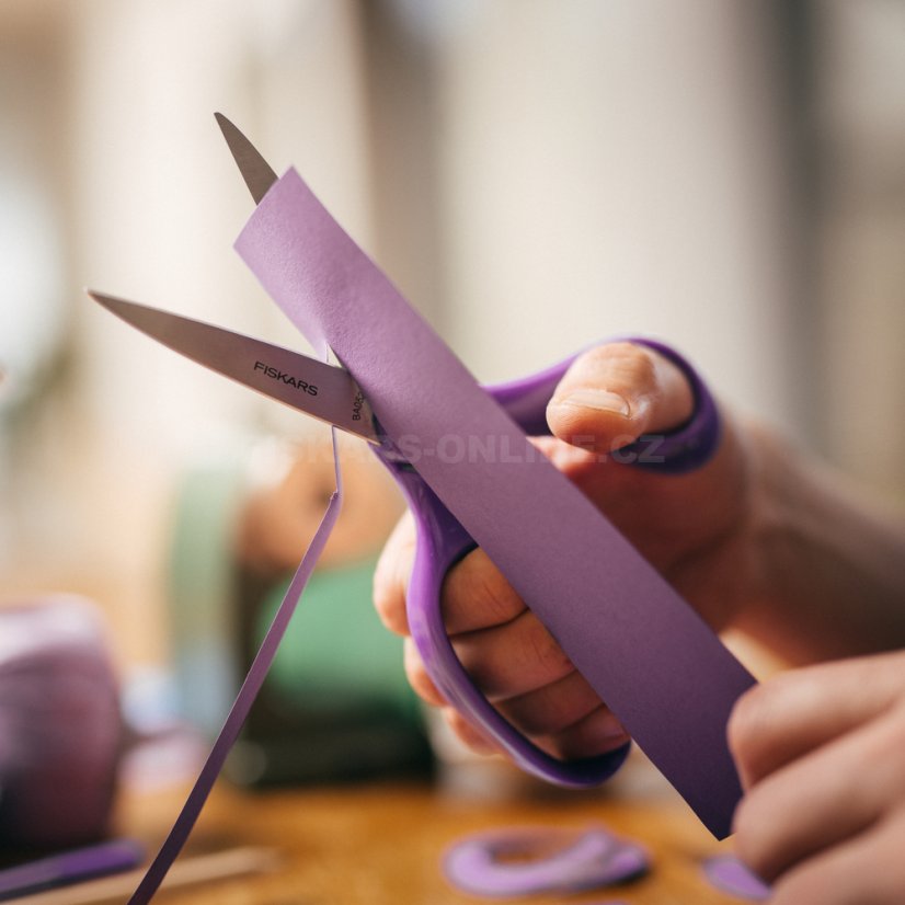 Školní nůžky Fiskars 18 cm (12+) 1067857