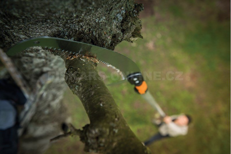 Set pilka s velkou teleskopickou násadou Fiskars Quikfit