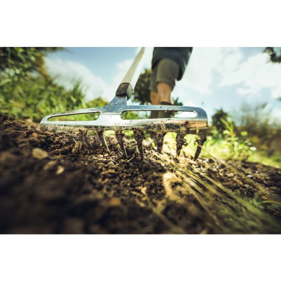 Hrable na zeminu Fiskars Xact™ S
