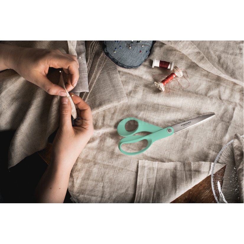Univerzální nůžky Fiskars Mint 21 cm