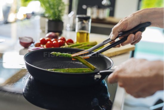 Štartovacia súprava lyžica, lopatka a kliešte Fiskars Functional Form