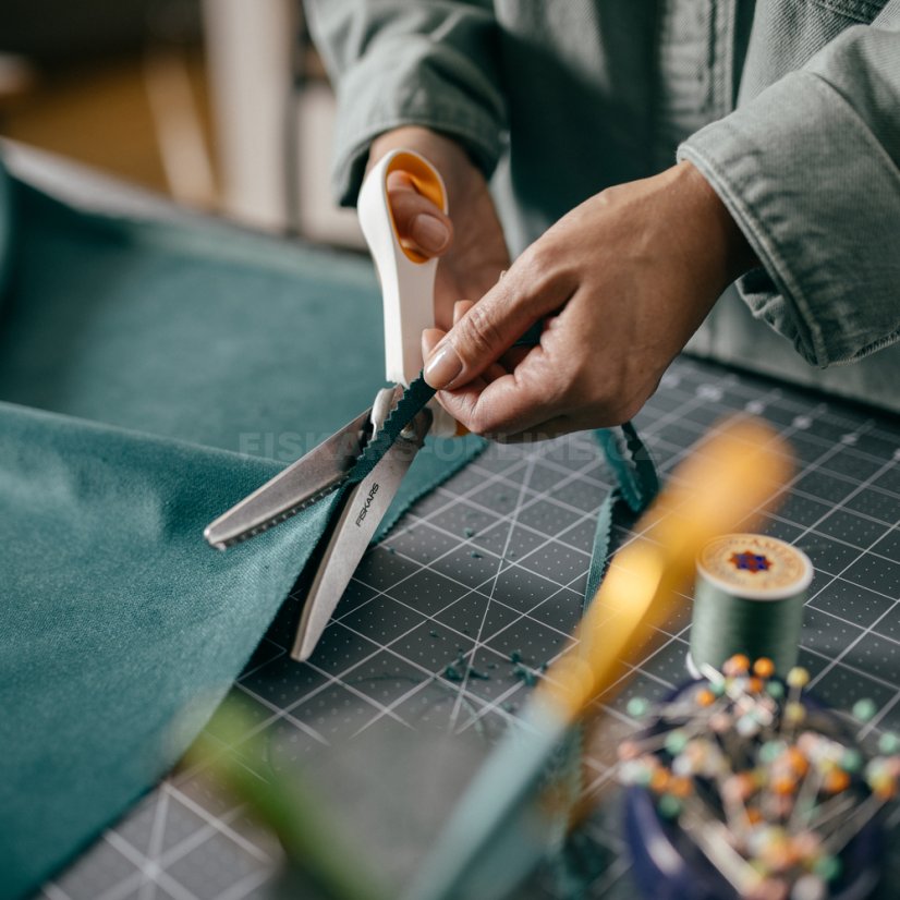 Cikcakovacie nožnice Fiskars Premier