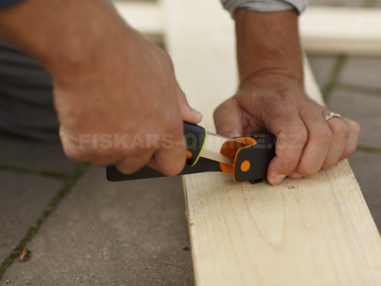 Nůž Fiskars pro náročnou práci