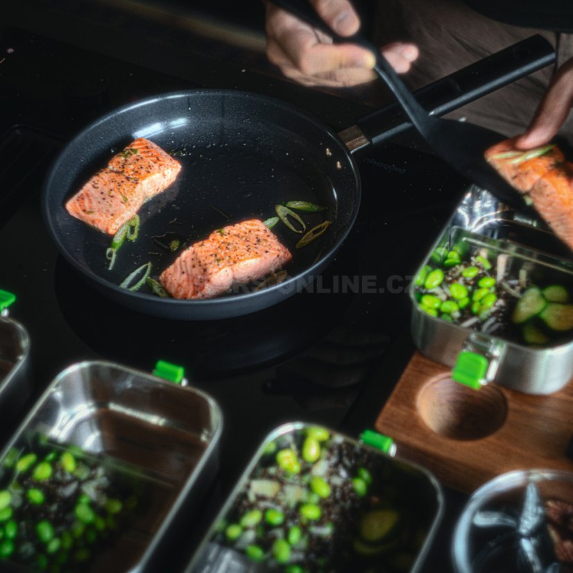 Pánev Fiskars Hard Face 26 cm