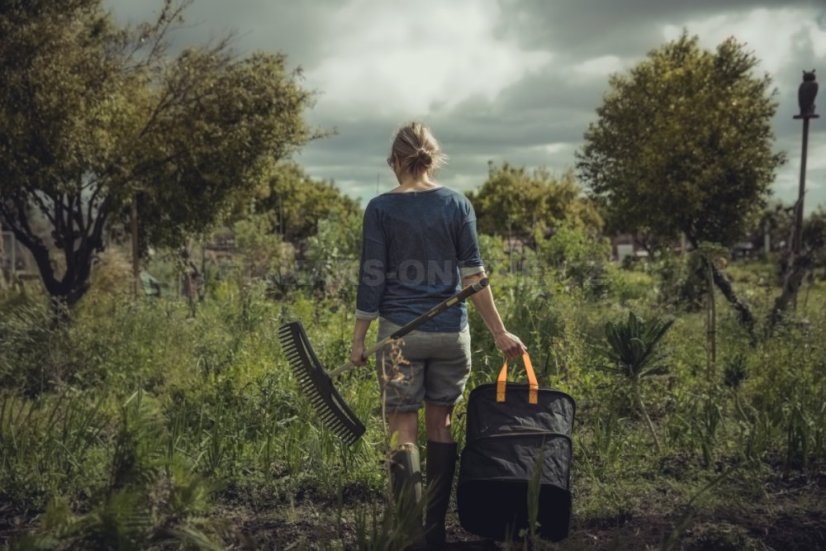 Koš zahradní Fiskars Ergo M, 175 l