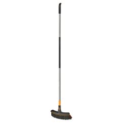 Koště s násadou Fiskars Ergonomic