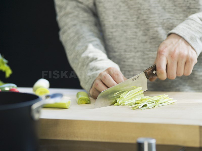 Santoku nůž Fiskars Norr