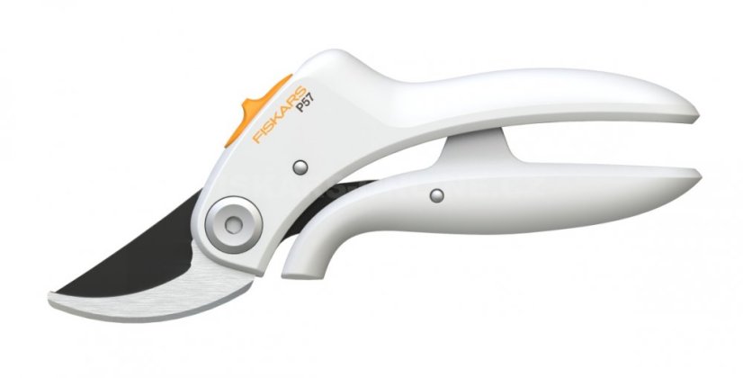Zahradní nůžky Fiskars PowerLever™ P57
