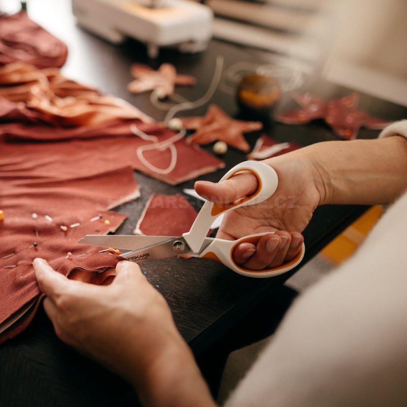 Nůžky na látku Fiskars Premier RazorEdge™ 21 cm