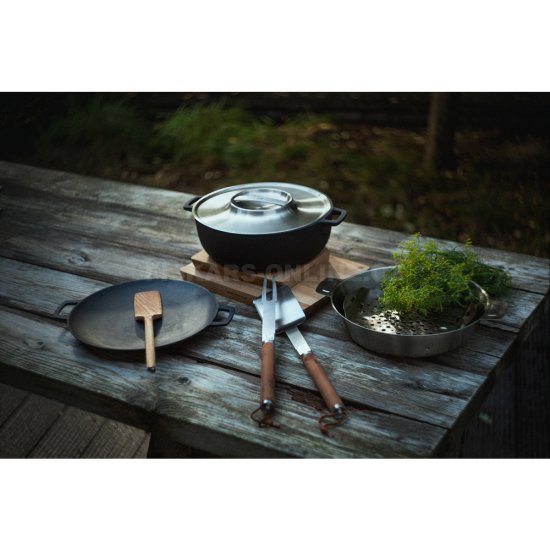 Grilovací litinový hrnec Fiskars Chef