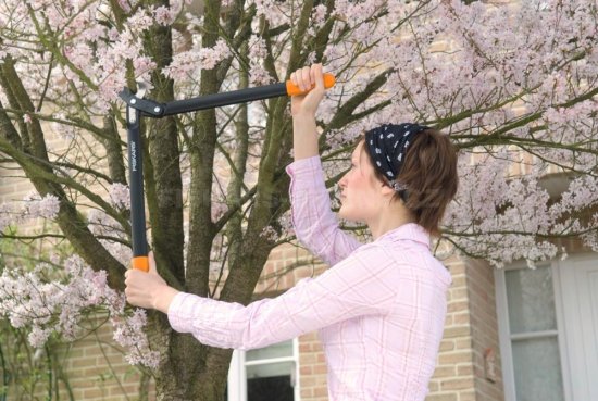 Dvojručné nožnice Fiskars, háková hlava L74