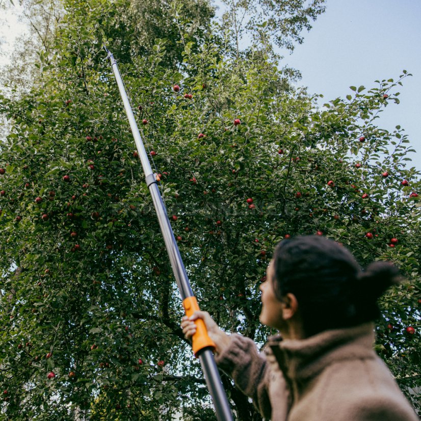 Teleskopická násada Fiskars OneClick L