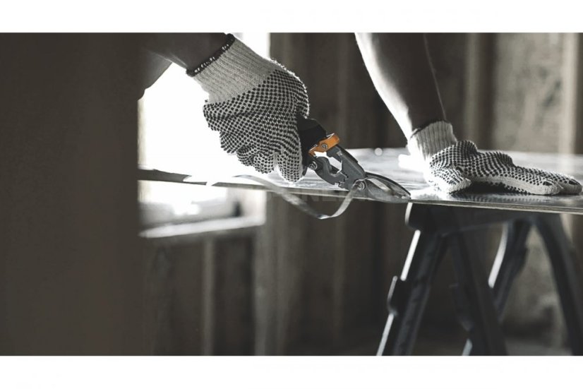 Převodové nůžky na plech Fiskars PowerGear pravé