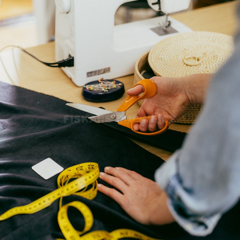 Univerzální nůžky Fiskars Classic 21cm