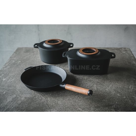 Liatinová panvica Fiskars Norden 28 cm