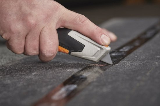 Fiskars CarboMax pracovní nůž 1027223