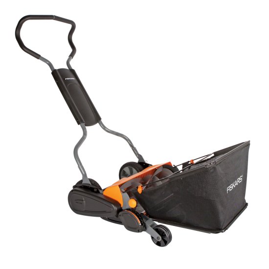 Kosačka na trávu s košom Fiskars StaySharp™ Max