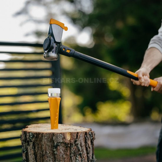 Štiepací klin Fiskars špirálový SAFE-T
