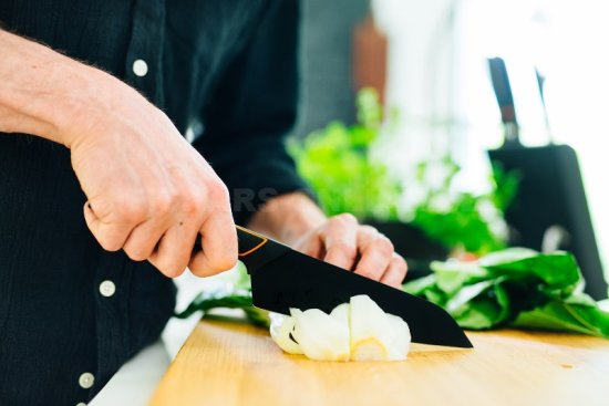Nôž Santoku Fiskars Edge