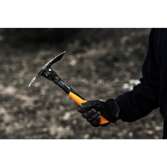Malý krumpáč Fiskars IsoCore S