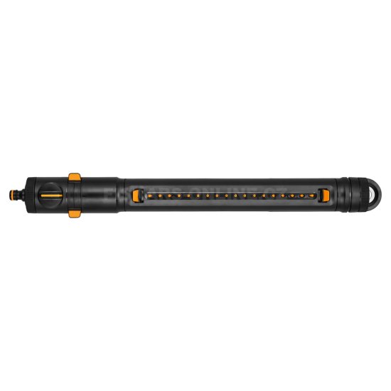Oscilujúci zavlažovač Fiskars X-Series L 1070831