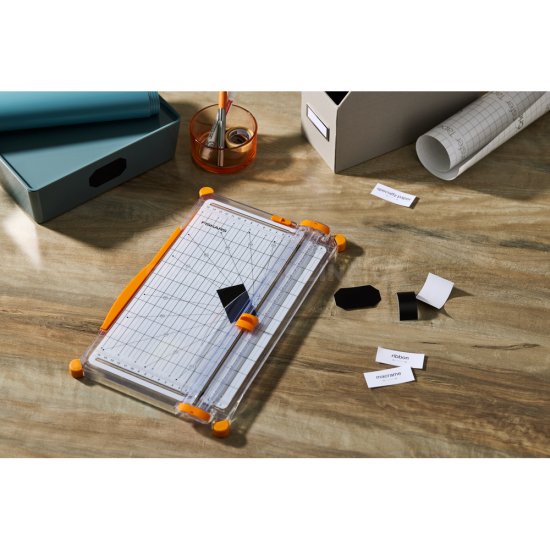 Řezačka papíru Fiskars SureCut 1077980 A4