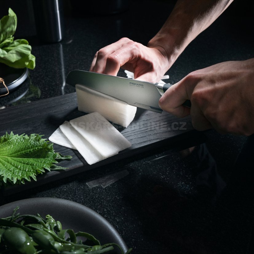 Santoku nůž Fiskars Taiten