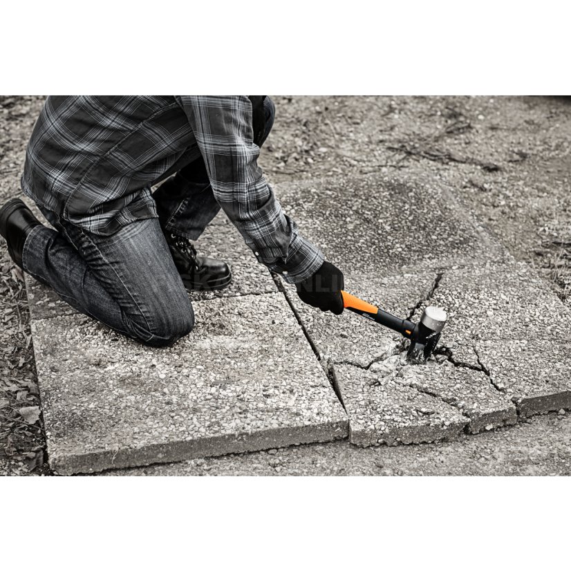 Bourací kladivo Fiskars L