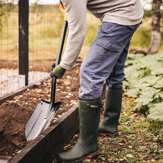 Špicatý rýľ Fiskars Solid™ čepeľ XL 1067516