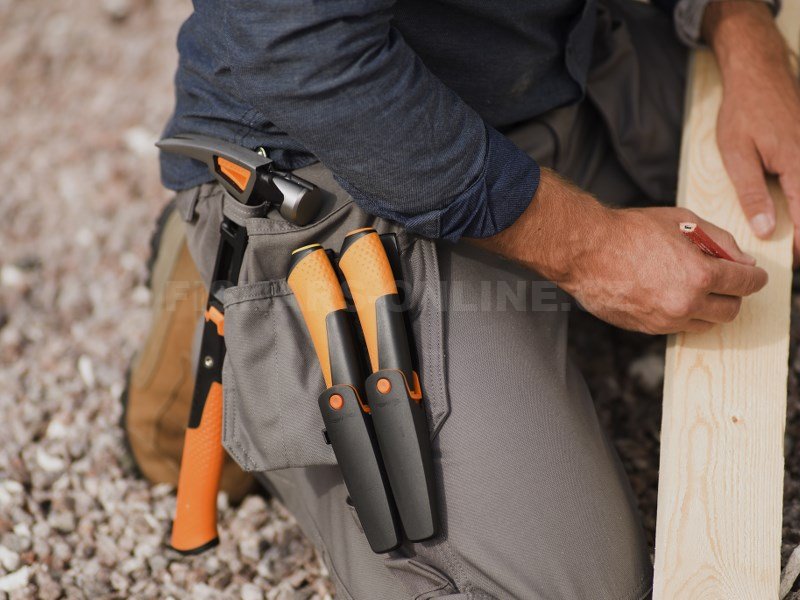 Tesařské dláto s nožem