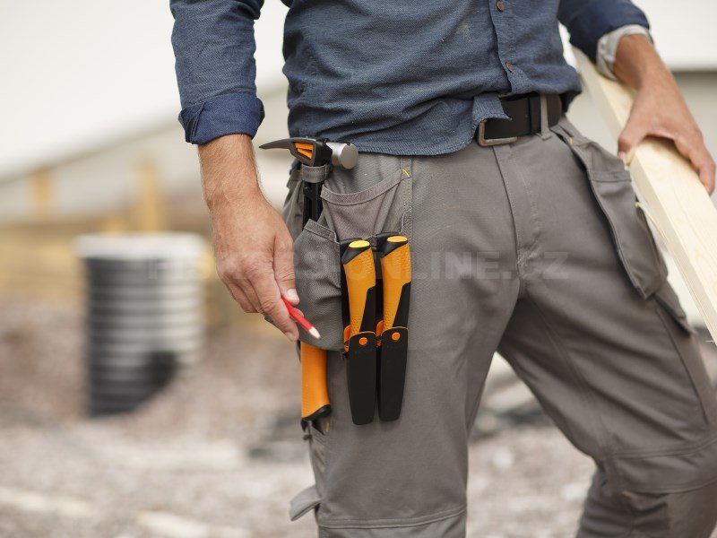 Tesařské dláto s nožem