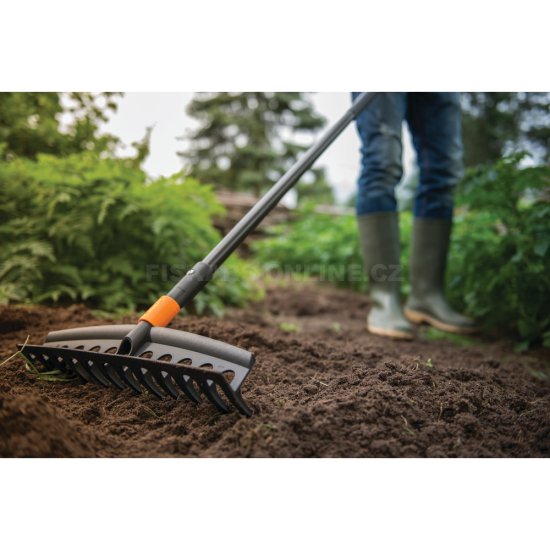 Univerzální hrábě Fiskars QuikFit