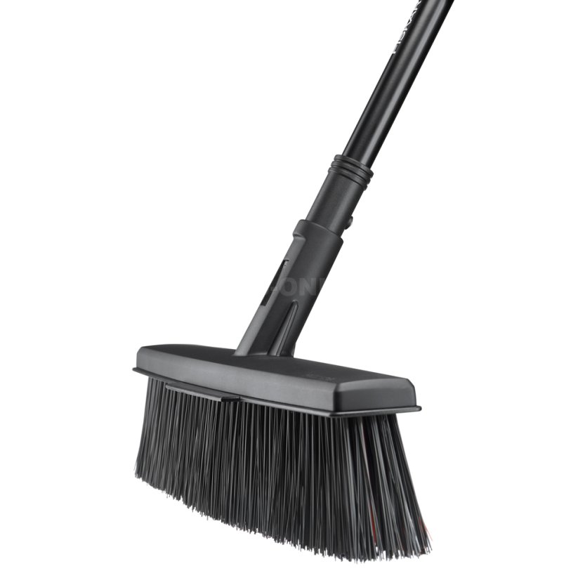 Univerzální koště Fiskars Solid L