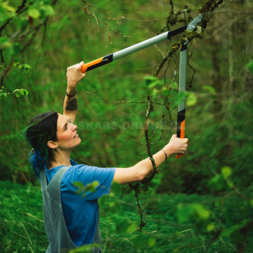 Dvouruční nůžky Fiskars PowerGearX LX98
