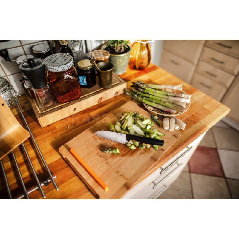 Malý kuchařský nůž Fiskars Functional Form™ 13cm