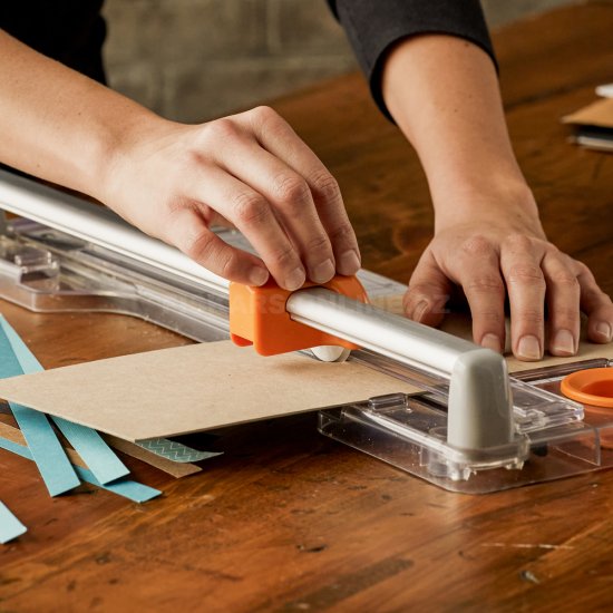 Rezačka papiera Fiskars 1068570 A4