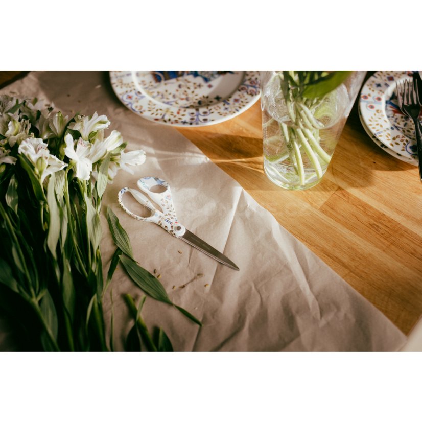 Univerzální nůžky Fiskars FXI Taika bílé