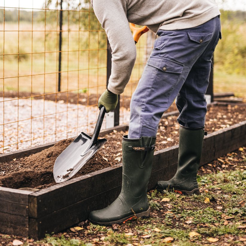 Špičatý rýč Fiskars Solid™ čepel XL 1067516