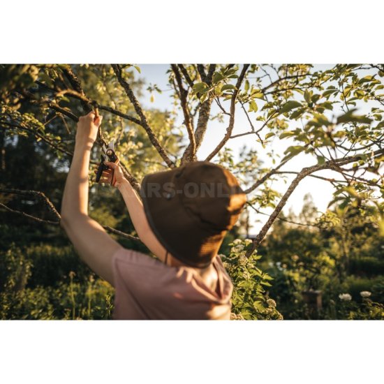 Dvoučepelové zahradní nůžky Fiskars Plus P721